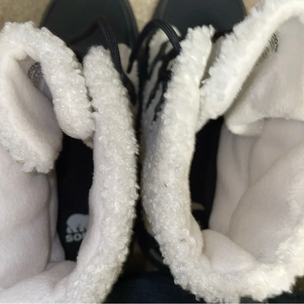 Sorel Kinetic Sport Black‎ White Faux Shearling Waterproof Winter Boots